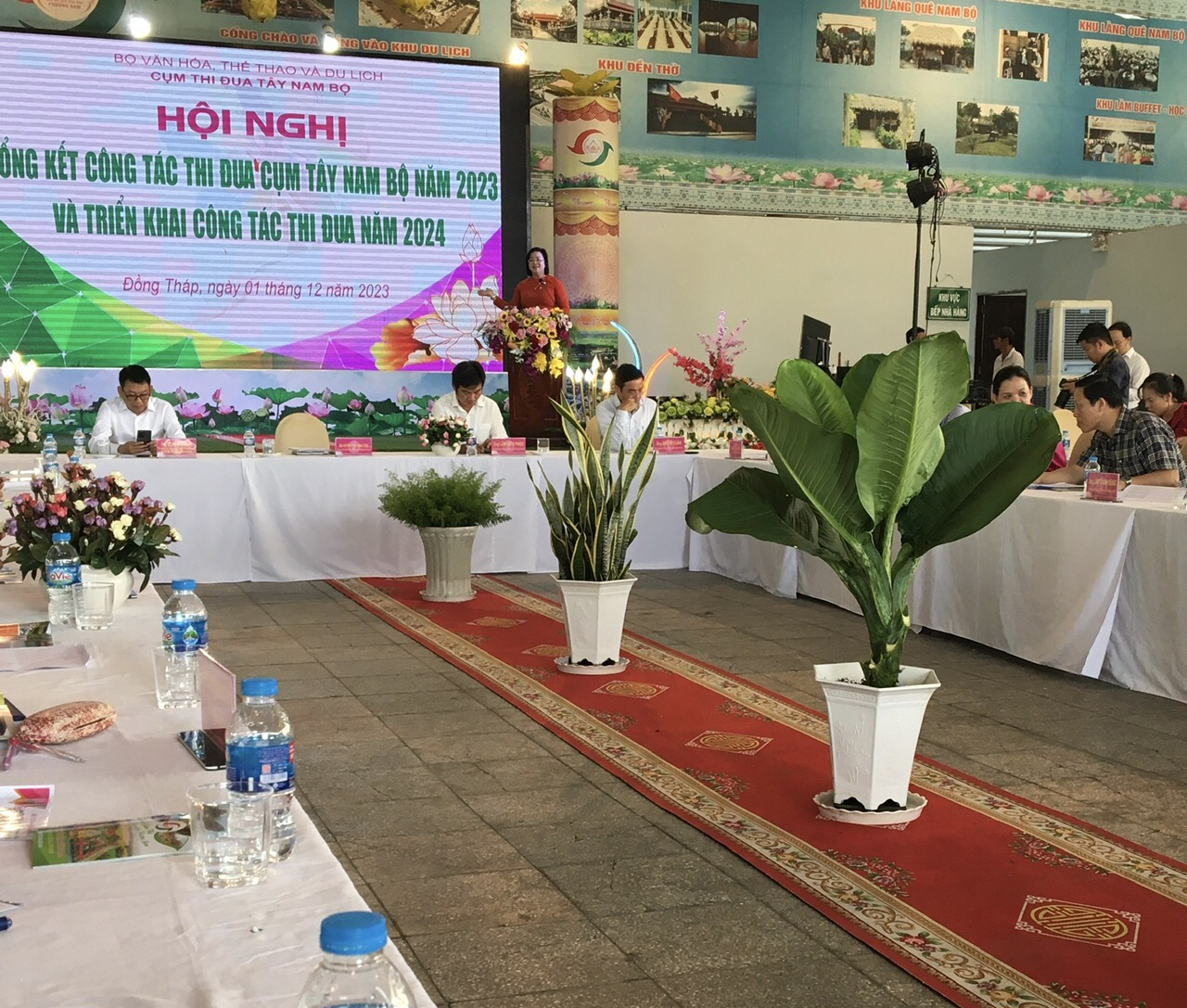 Sở Văn hóa, Thể thao và Du lịch tỉnh Vĩnh Long được bình chọn là một trong bốn đơn vị dẫn đầu thi đua Cụm Tây Nam bộ  năm 2023
