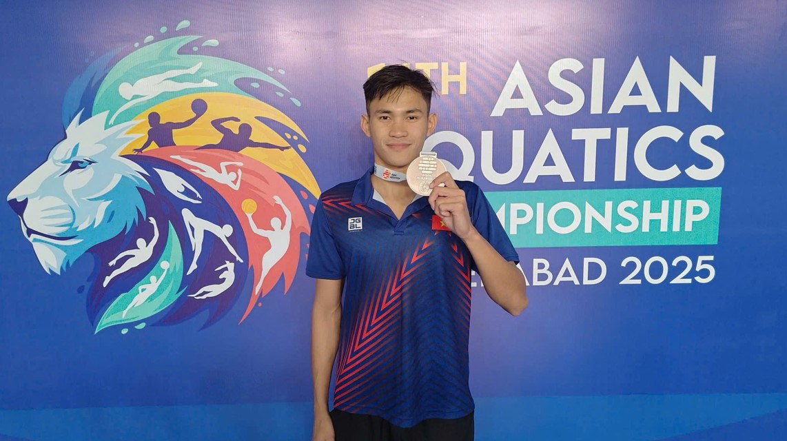 Kình Ngư Phạm Thanh Bảo đã đi vào lịch sử bơi Việt Nam tại giải Vô địch Châu Á lần thứ 11